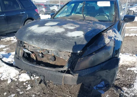 2010 Honda Accord 2.4 Ex z USA, uszkodzony, nr VIN 1HGCP2E77AA085037